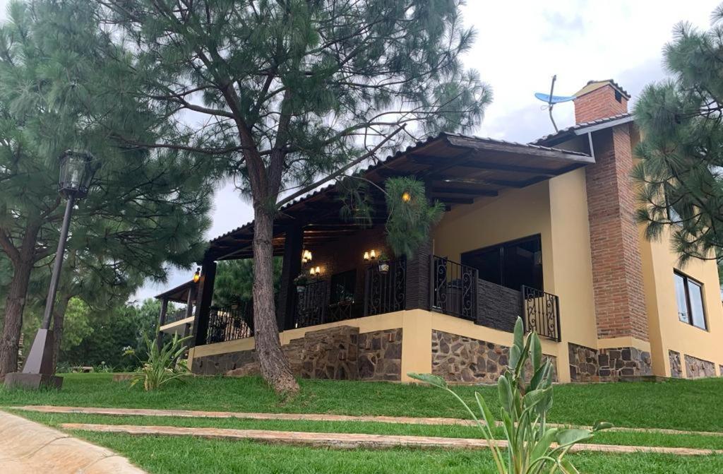 Cabana No.6 Puerta Del Bosque Mazamitla. エクステリア 写真
